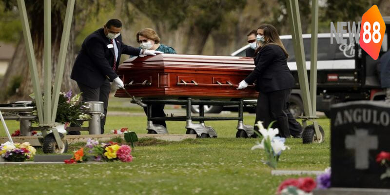 Mơ đám tang hàng xóm dự báo điềm lành